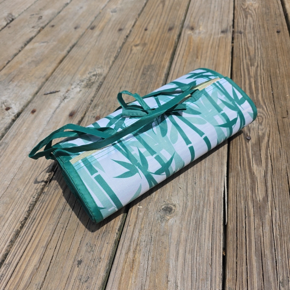Avon Bamboo Mat